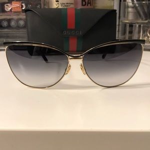 EUC Gucci Cateye Sunglasses
